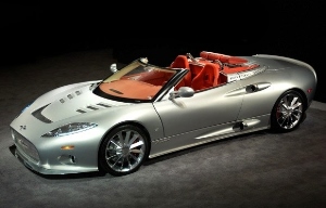 Компания Spyker представила свой новый суперкар Spyker C8 Aileron Spyder