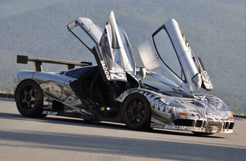 McLaren F1 GTR с росписью за 3 миллиона долларов